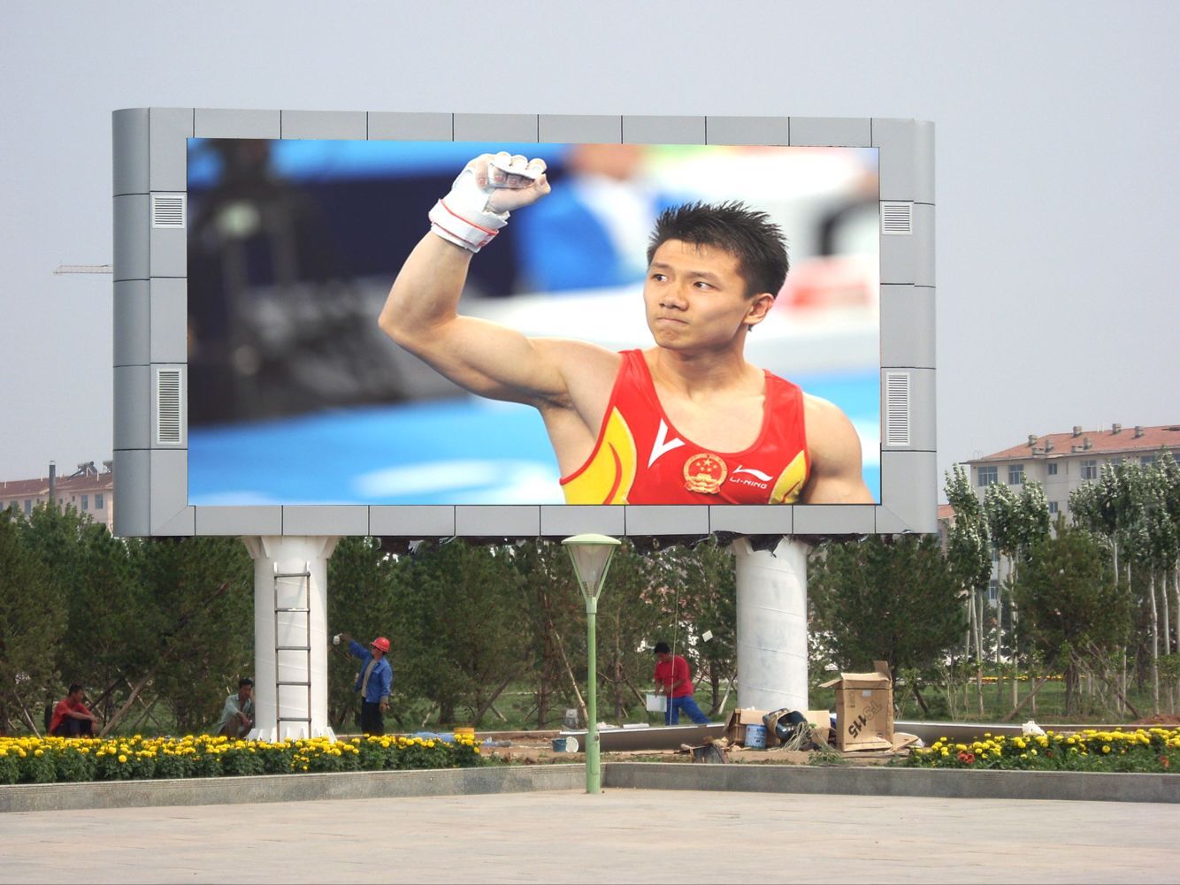 全彩LED顯示屏使用前應注意什么，深圳led顯示屏廠家，Что следует заметить перед использованием цветного дисплея LED, производителя дисплеев шэньчжэня，Full color LED display before use should pay attention to what, shenzhen LED display manufacturers