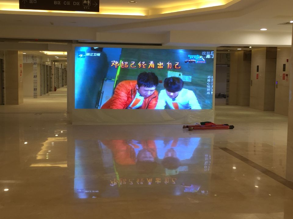 室內LED顯示屏應用特性分析，室內led顯示屏，室內led顯示屏的特點，Для внутреннего дисплея используется анализ характеристик, для внутреннего дисплея, для внутреннего дисплея，Indoor LED display application characteristics analysis, indoor LED display, indoor LED display characteristics